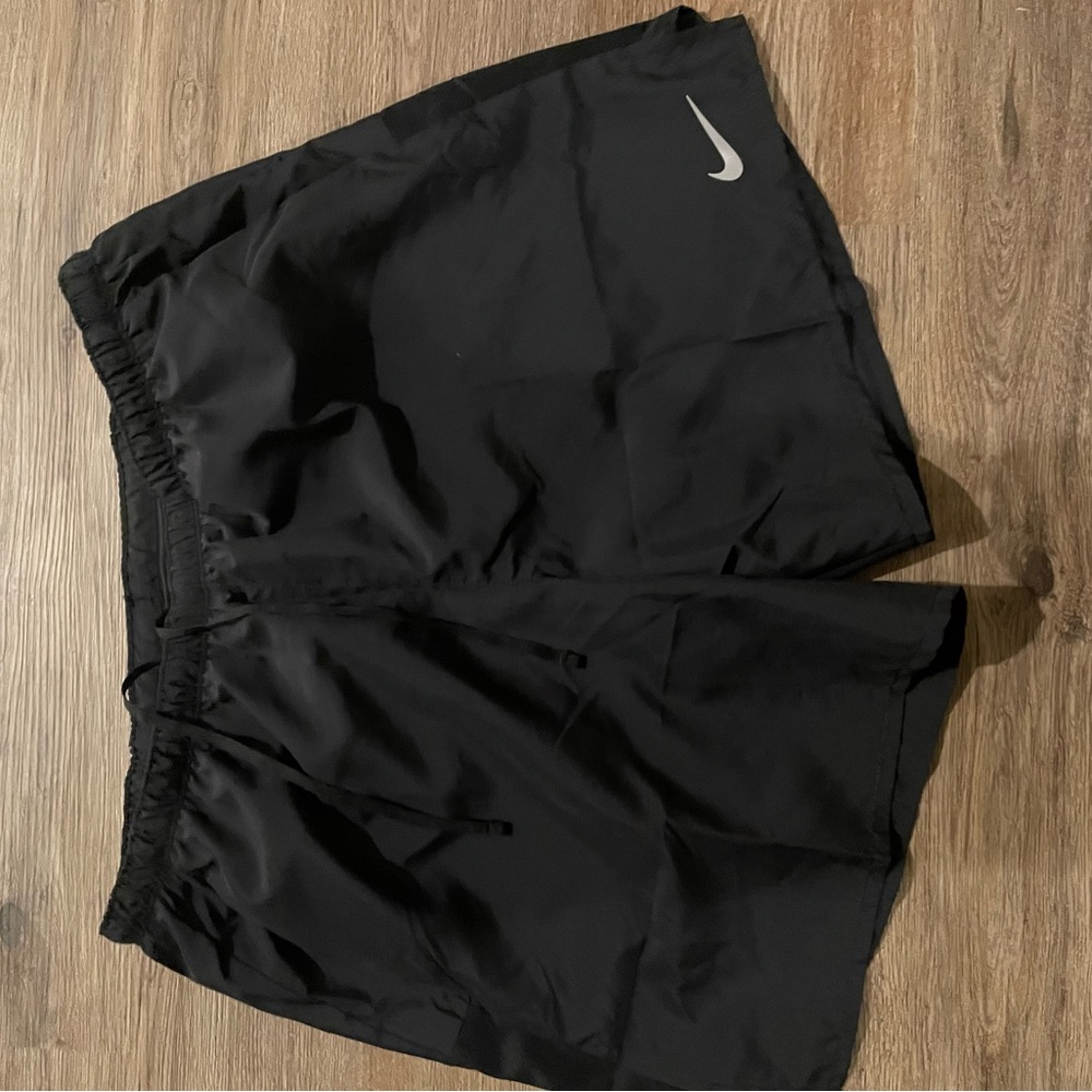 nike running shorts with lining. never worn. tags on. size XL